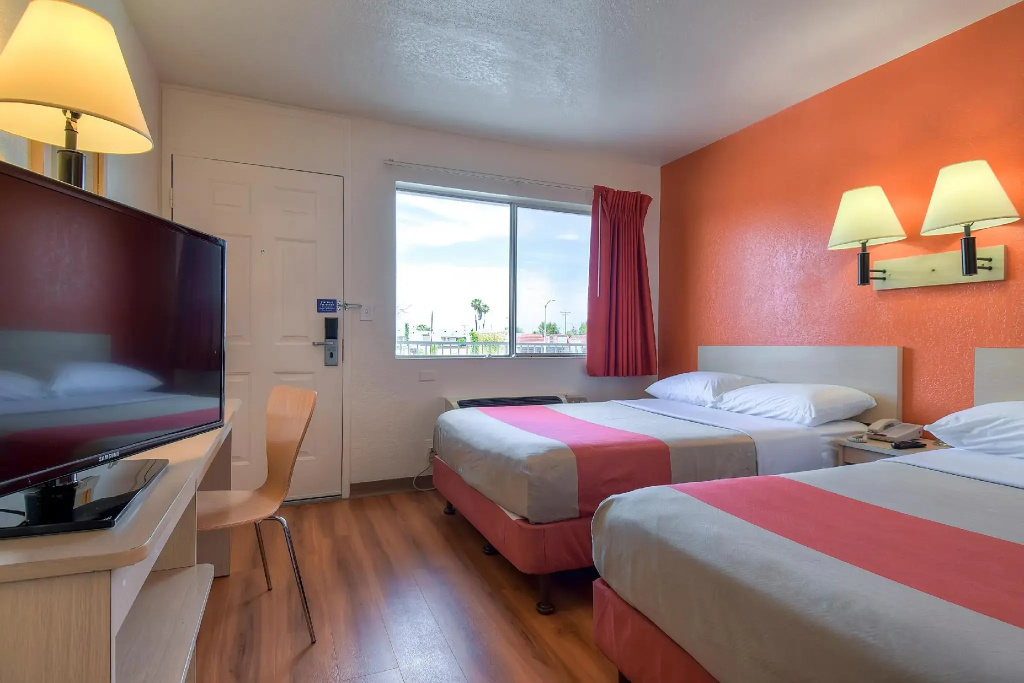 Motel 6-Flagstaff, AZ - Butler