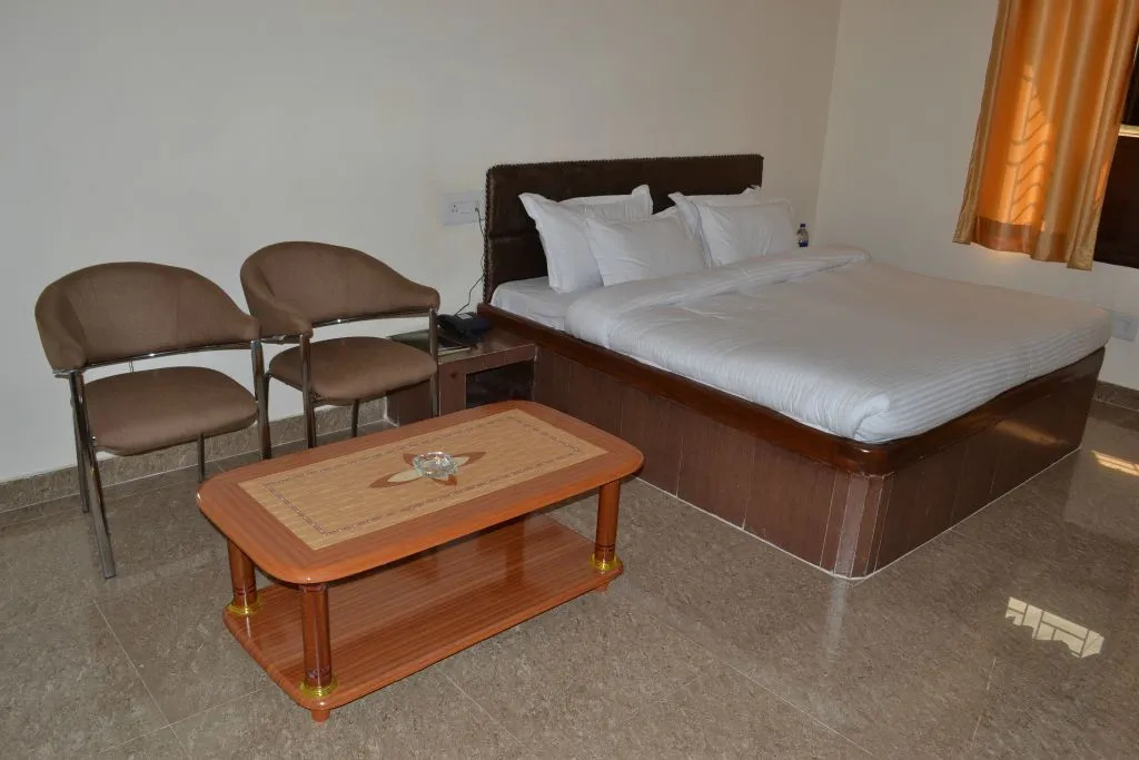 Hotel Singh Axis