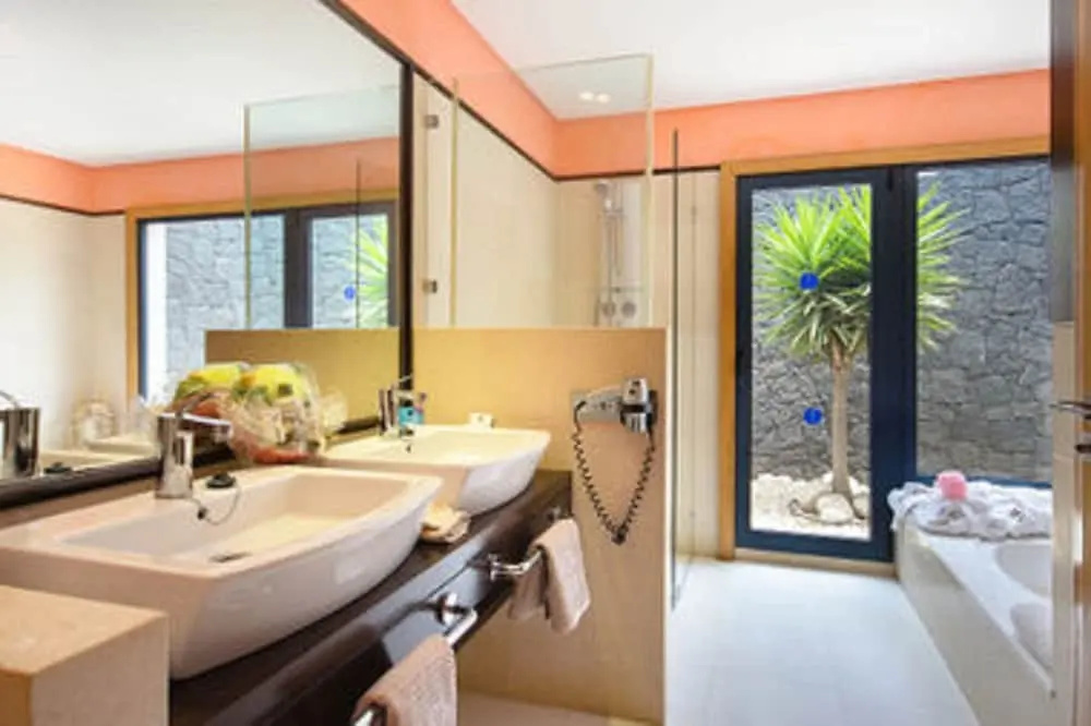 Villas Mamma Mia Sleeps 6 with Pool