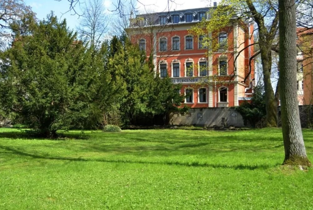 Hotel & Apartments Fürstenhof am Bauhaus