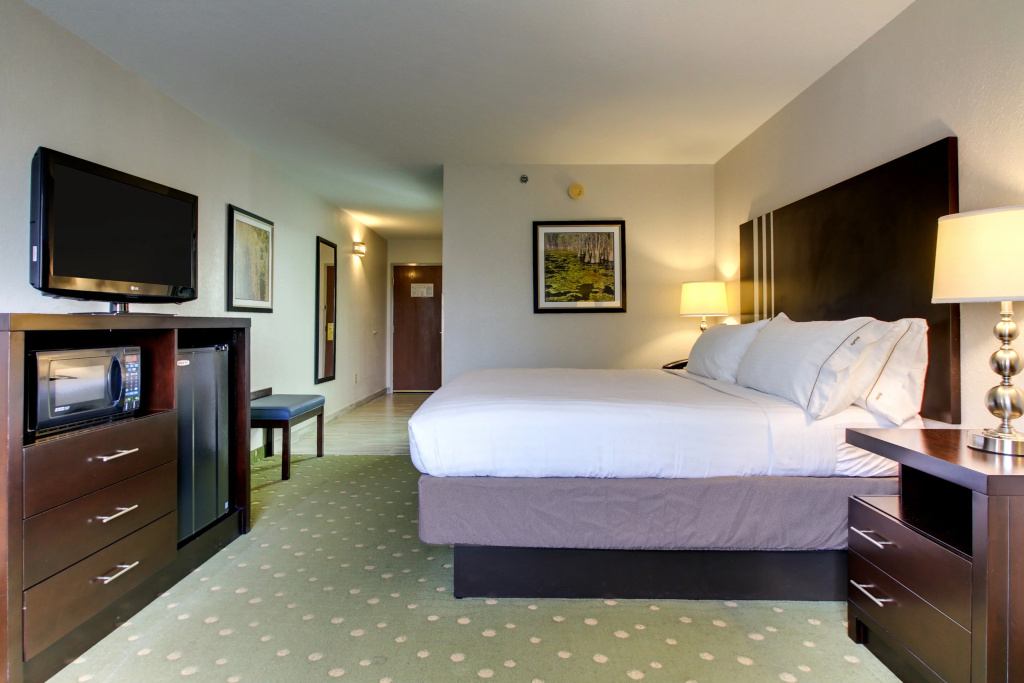 Holiday Inn Express Hotel & Suites Live Oak by IHG
