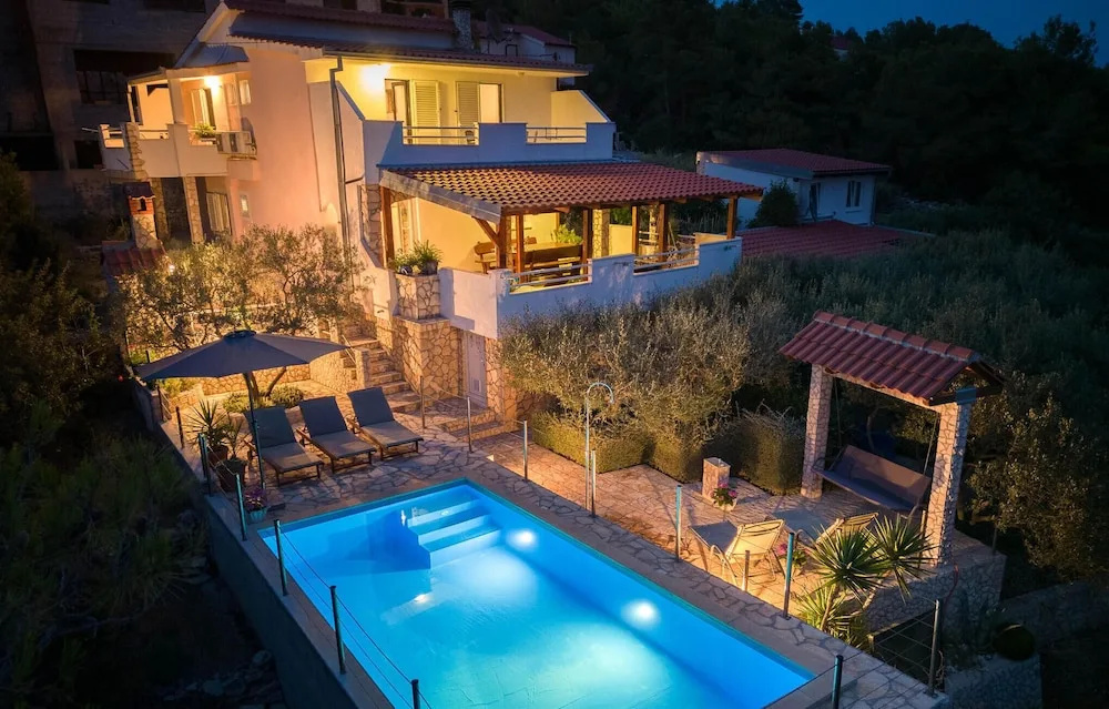 Nice Home in Rukavac With Wifi and 4 Bedrooms