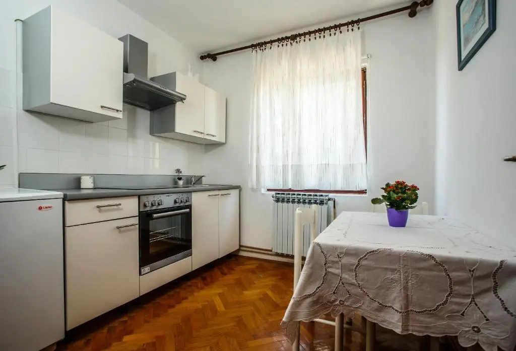 Apartments D
