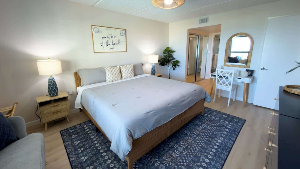 Saida 3603 - 6 Floor Gulf-front Remodel - Sleeps 8