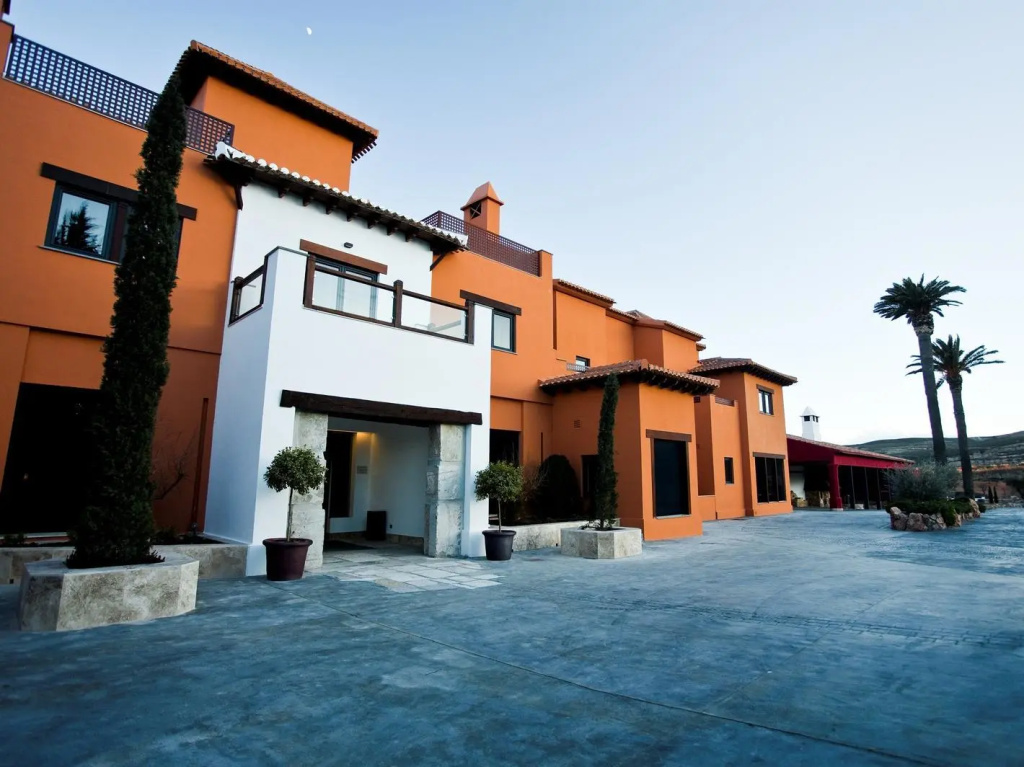 Hotel & Winery Señorío de Nevada