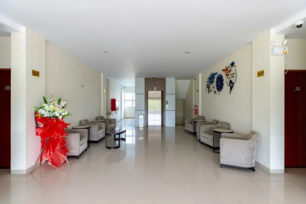 RedDoorz Plus @ Komplek ABC Batu Aji Batam