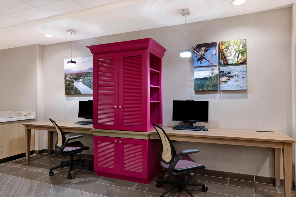 Home2 Suites By Hilton Redding