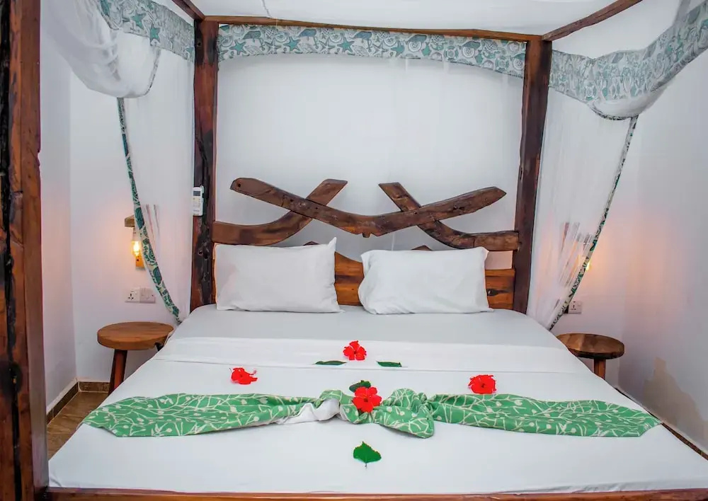 Pazuri Kendwa Beach Hotel