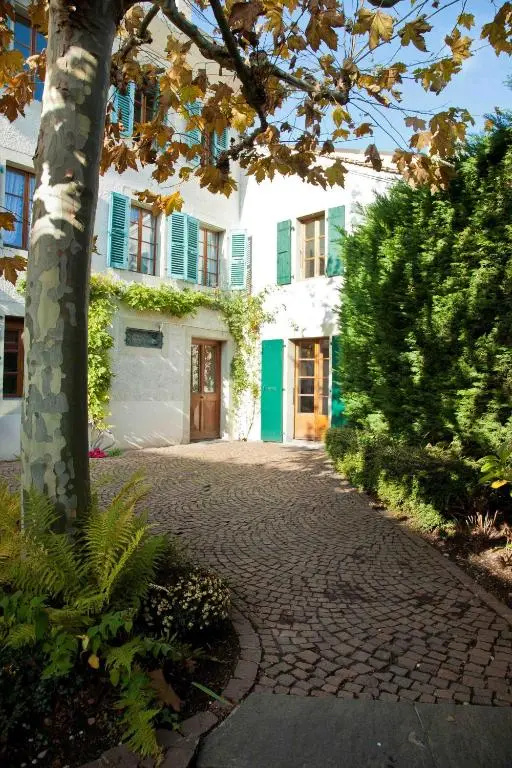 Charming Geneva