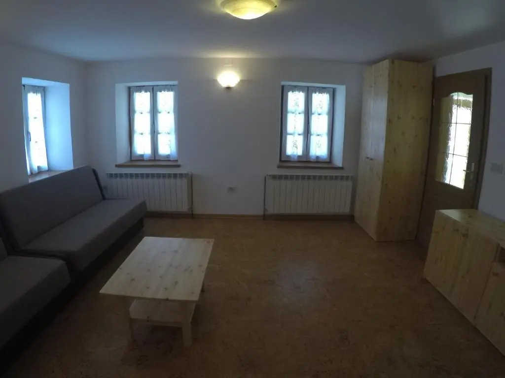Lesjakova Domačija