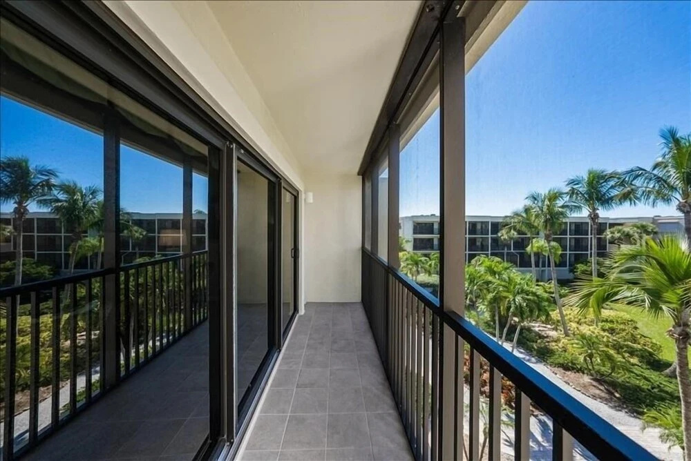 Sea Oats 335 2 Bedroom Condo by RedAwning