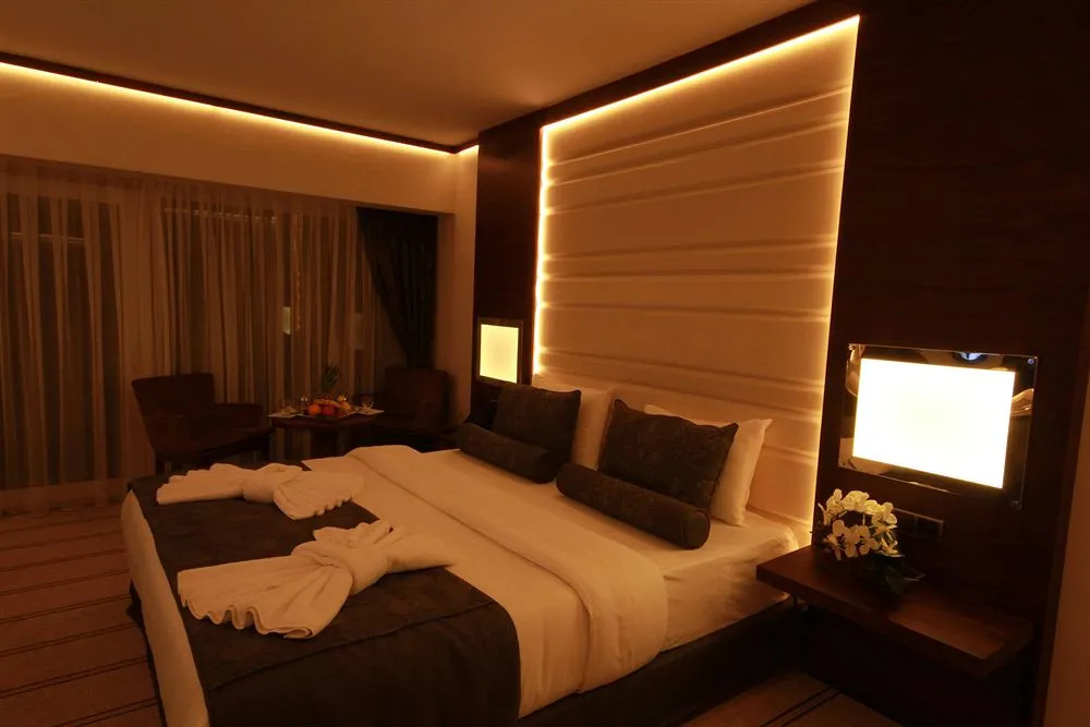 Sky Tower Deluxe Hotel