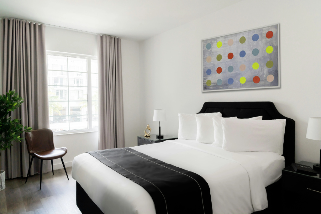 Essex House Hotel
