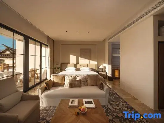 Shaxi Village Edge · He VILLA Vacation Apartment