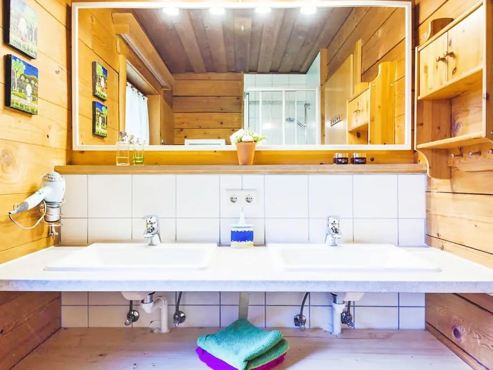 Chalet in Eben With Panoramic Mountain Views
