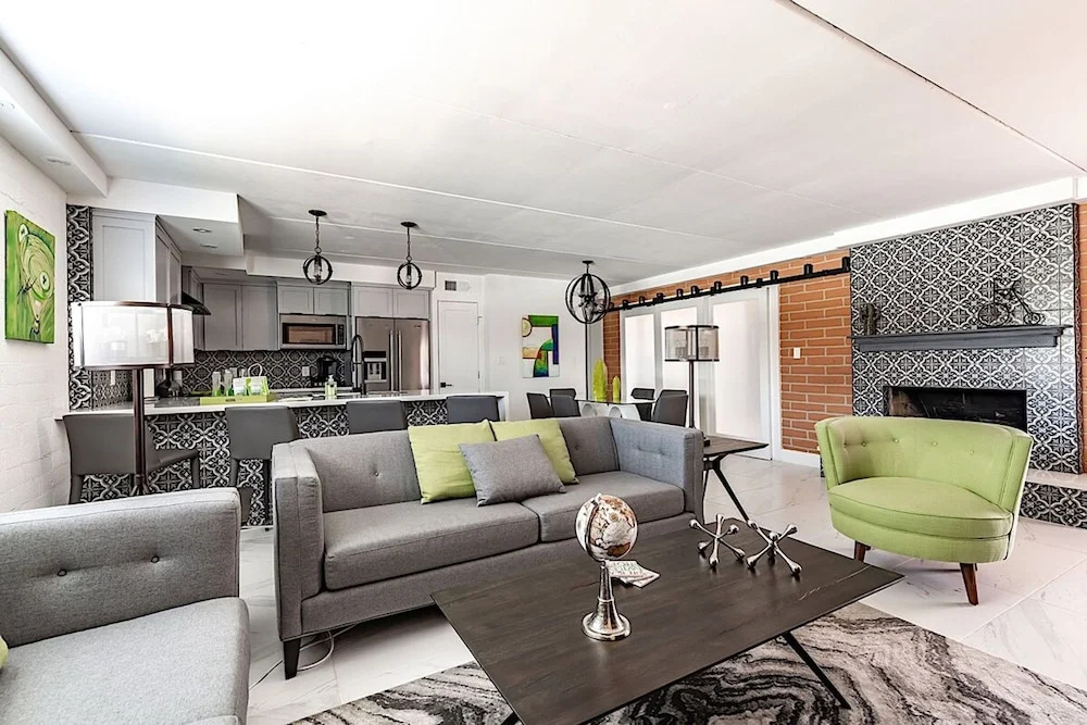 Northland Glam 3BR by Casago