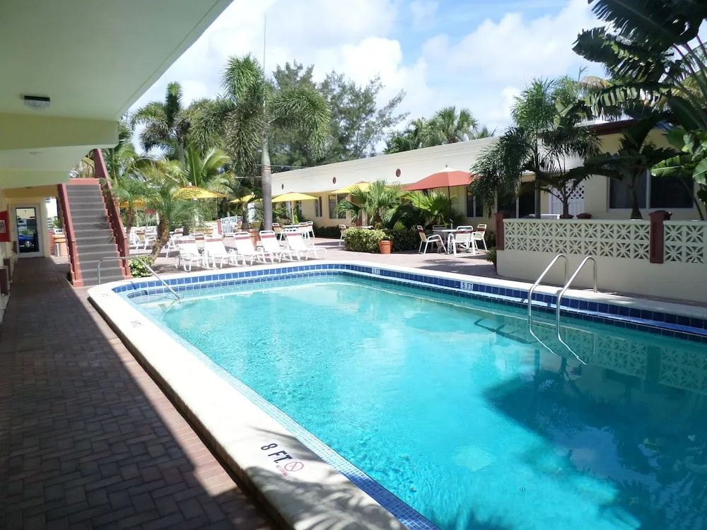 Surf Side Resort