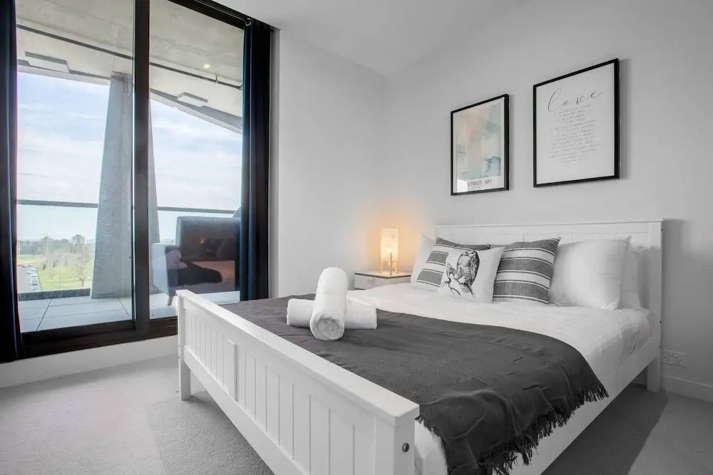 Breathtaking Lake/parkview Apt Pool&gym@3br