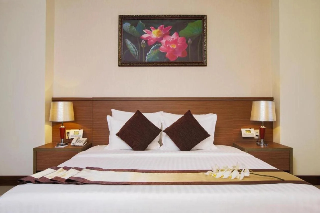 Sunrise Hotel