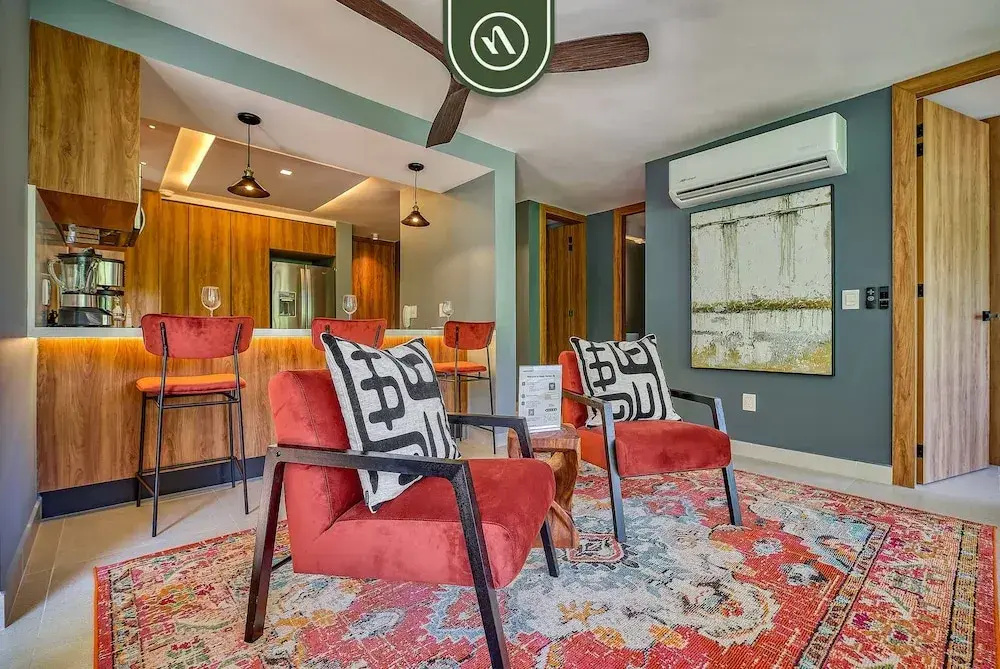 Luxury 2 BR Condo in the Jungle - Oceanview Pool