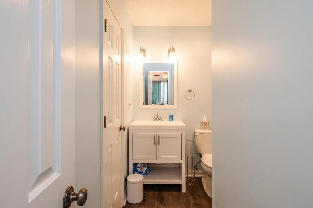 La Isla Bonita by Oak Island Accommodations