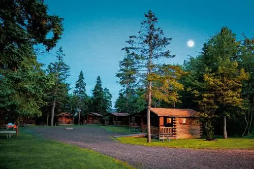 Narrows Too Camping Resort Cabin 6