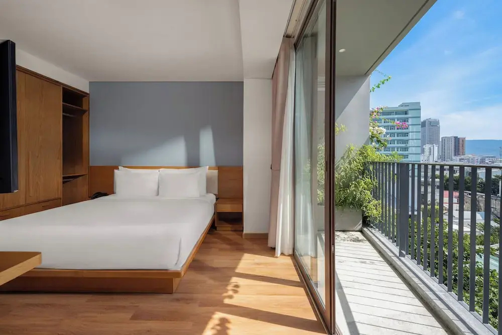 Vernal hotel & Apartment office