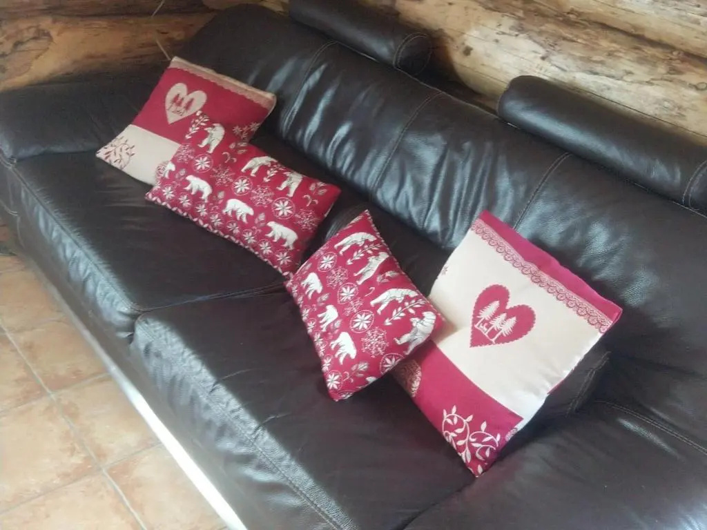 Chalet Authentique en Forêt, 6 Pers, Proche Gérardmer, Sentiers & Stations de Ski - FR-1-589-378
