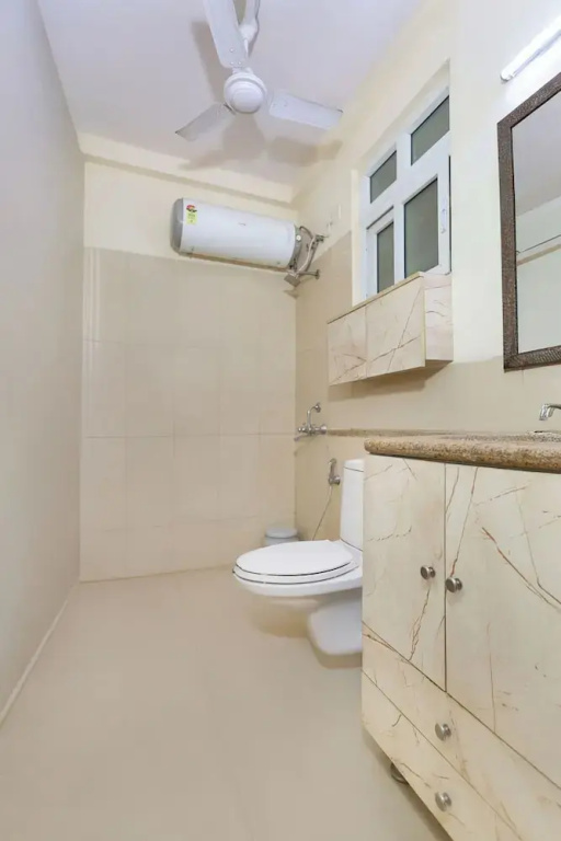 Golden Oak by Redolivenr. DLF Golf Course3bhk