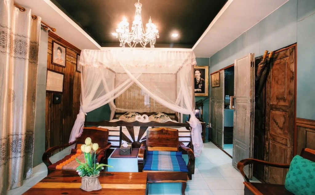 The Antique Riverside Resort