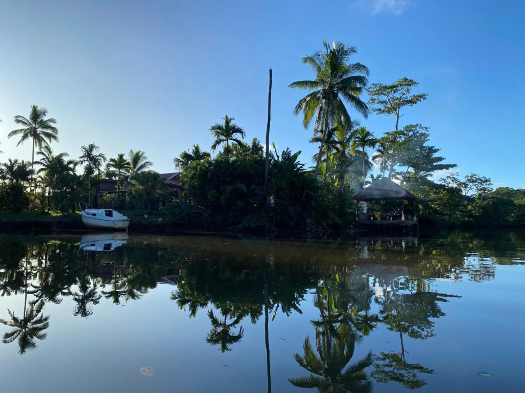 Orchid Island B&B on the River with Pool & Jetty