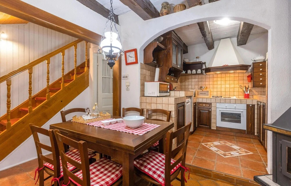 Lovely Home In Crikvenica With Wifi