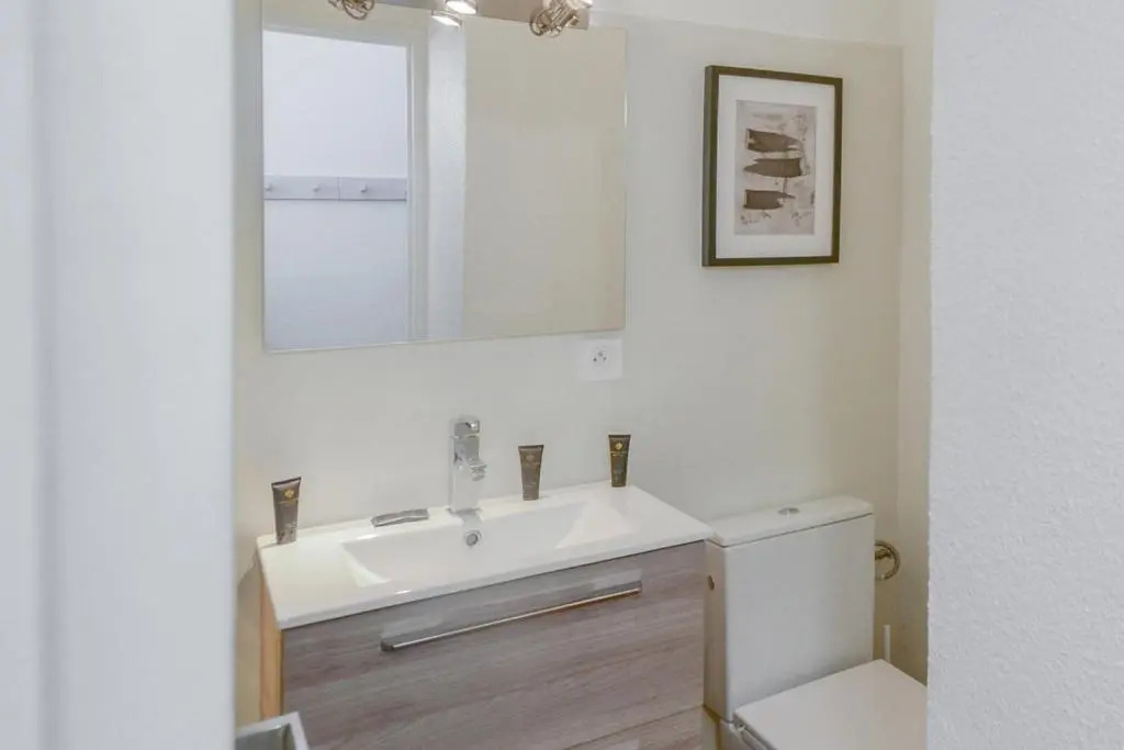 Bright studio near the Popes Palace in Avignon - Welkeys