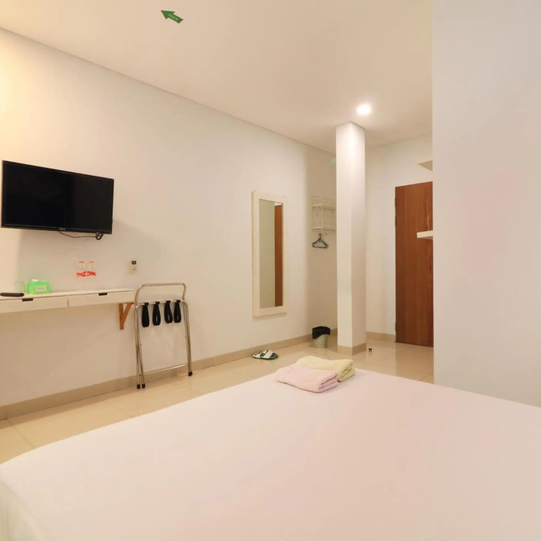 Locus Rooms