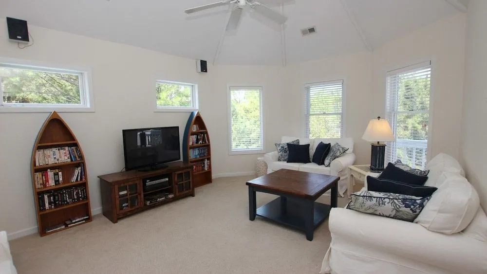 Sunnyside - 5 Br Home