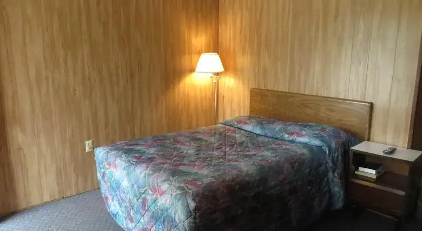 Crossroads Motel Rushville