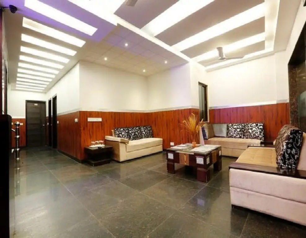 Hotel Anand Lok Inn at Delhi Airport By Arch Group