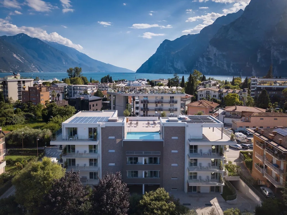 Aris Apartments & Sky Pool - Tonelli Hotels - Adults Only