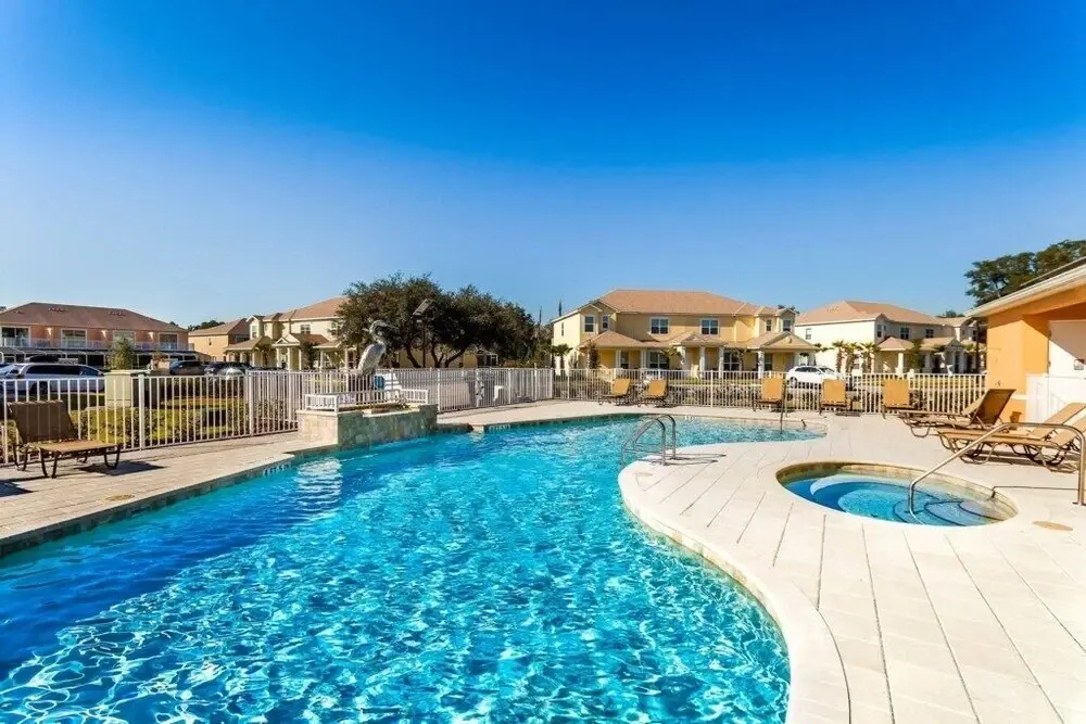 Serenity - 3 Bed W/splashpool-5105sy 3 Bedroom Townhouse by RedAwning