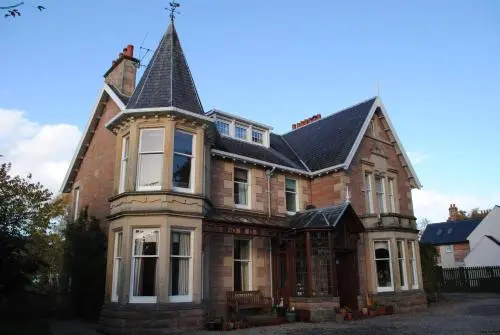 Chrialdon House