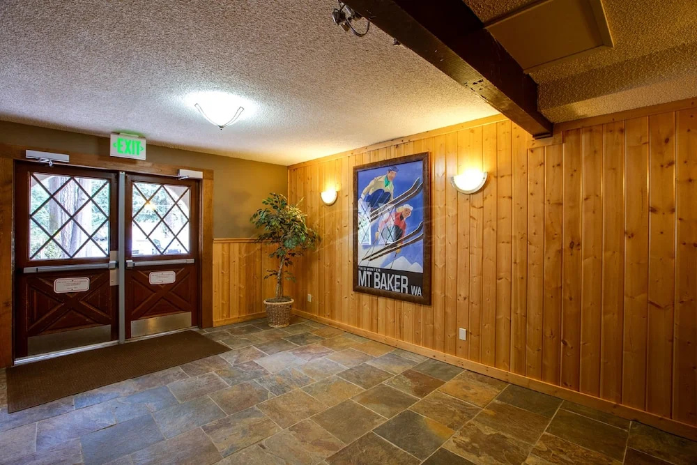 46SLL - Convenient - Economical - WiFi - Sleeps 2
