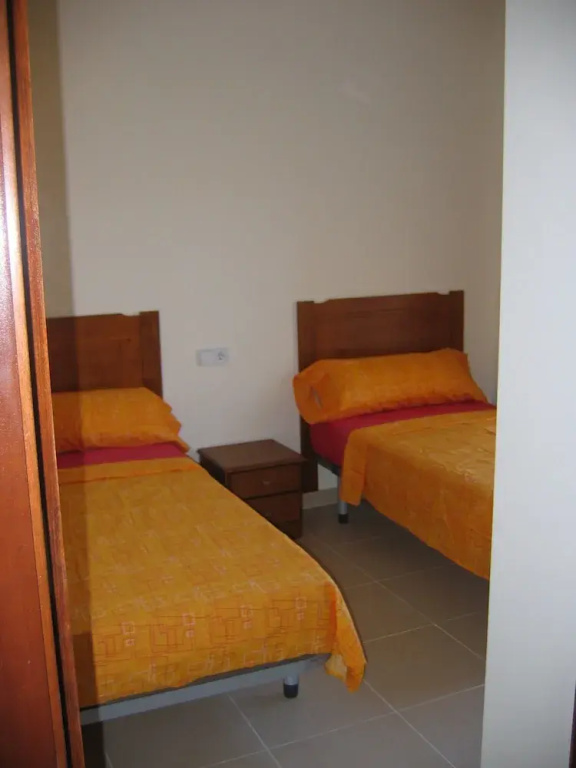 Spacious Bungalow in Quesada for 6