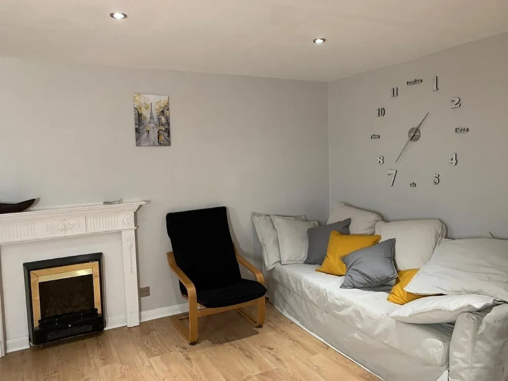 Luks Apartments