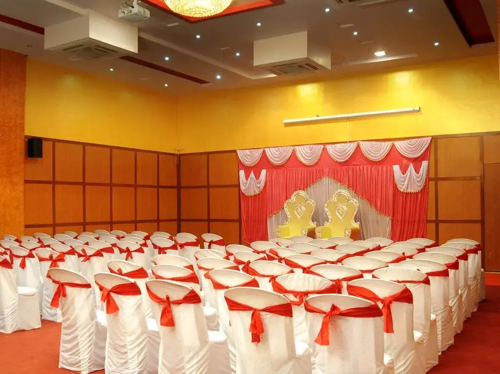 Silver Sand Hotel