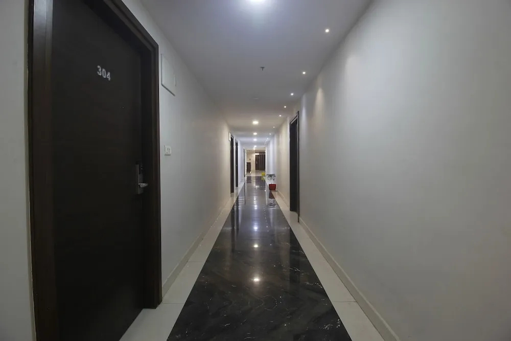Hotel Ssr Grand