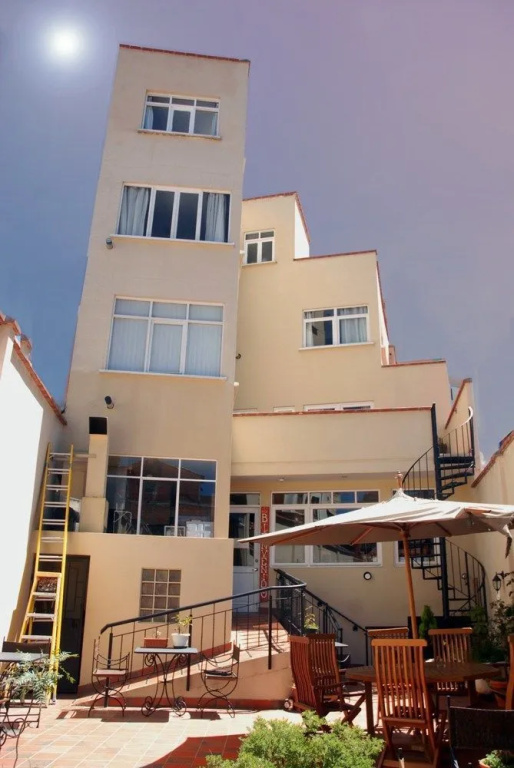 Rendezvous Hostal