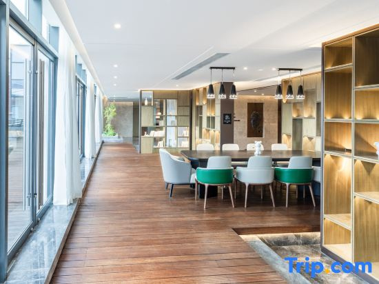 Atour X Hotel Nanjing Jiangbei International Health City