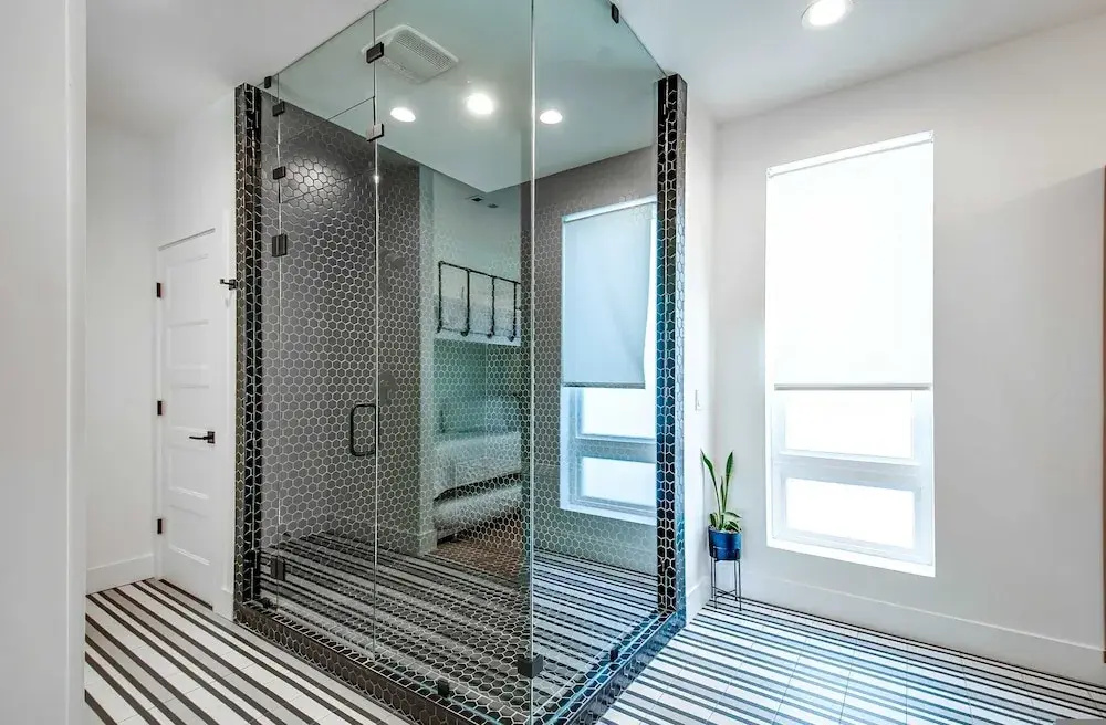 Close to the Gulch - Book Today