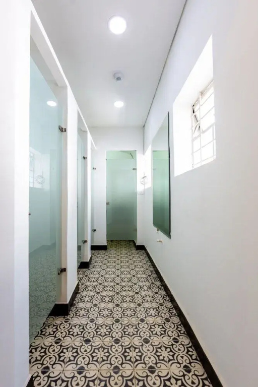 Closer Hostel
