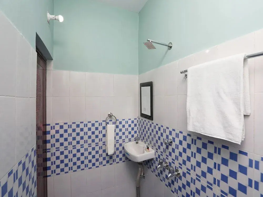 OYO Flagship 24174 Star Hospitality